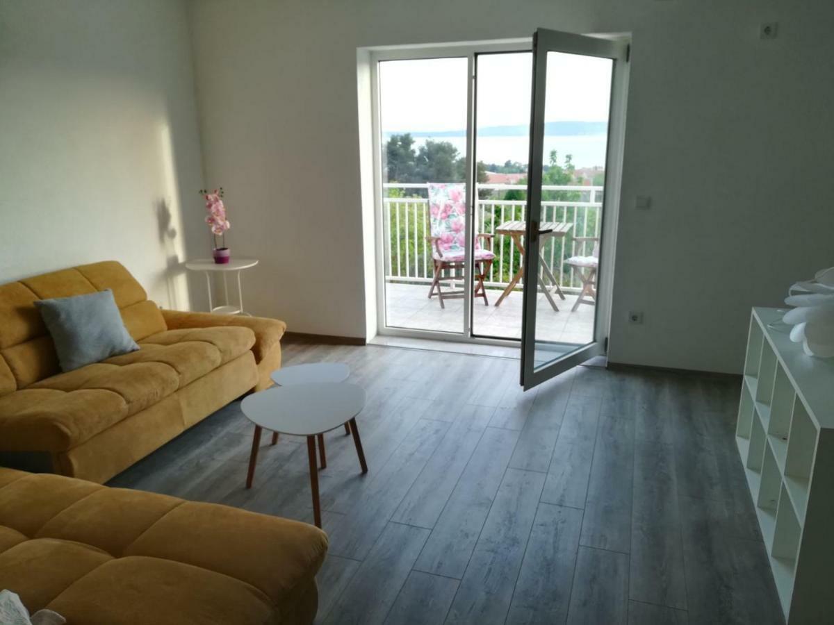 Cvita Kastela Bagian luar foto